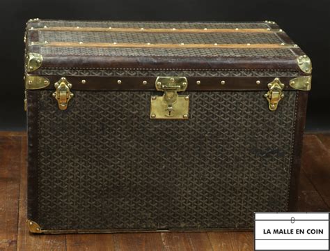 engraving the goyard aterm|Goyard trunk maker.